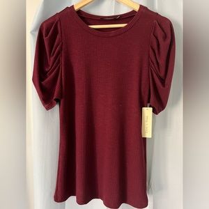 Puff sleeve rubbed top